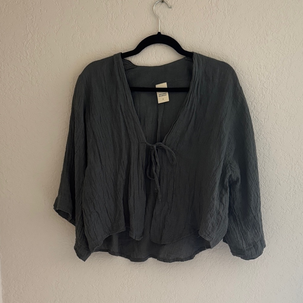 Casual Gray tie-front Top